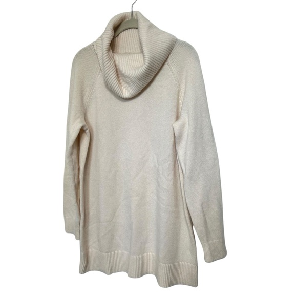 Lands End Classic 100% Cashmere Turtle Neck Sweater Sz M Cream - Picture 3 of 8